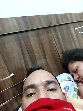 Mahira_sharma01's cam snapshot