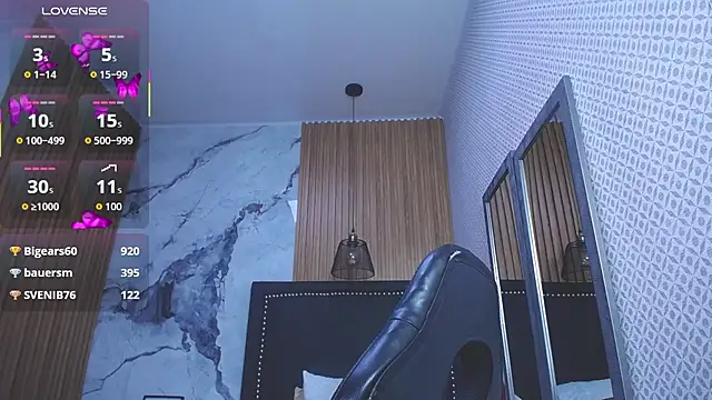 BIANCAROY1's cam snapshot