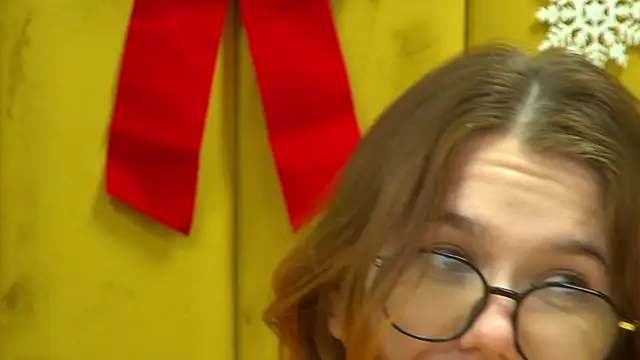 LessySmith's cam snapshot