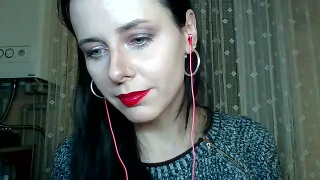 LuminousLady's cam snapshot