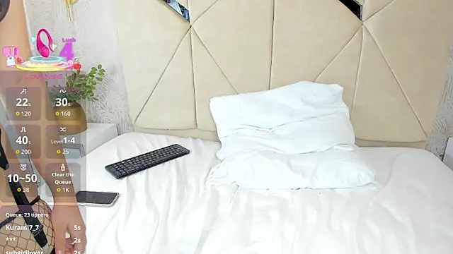 NathalieRoss1's cam snapshot