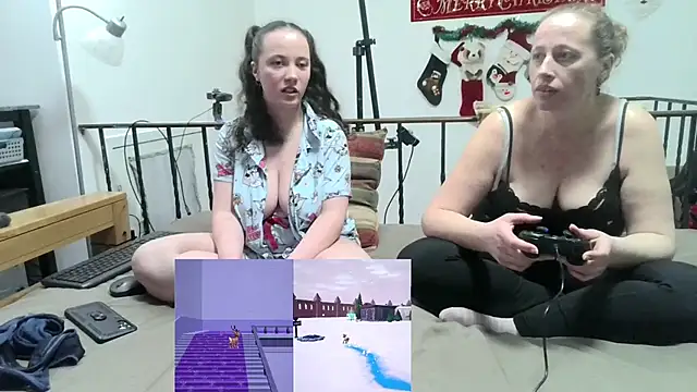 ShyAndHappyCdns's cam snapshot