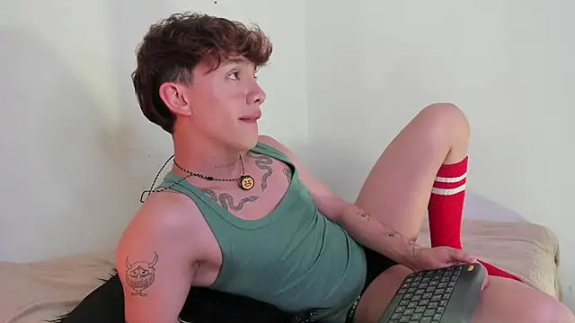 Tomy_Rox live sex cam