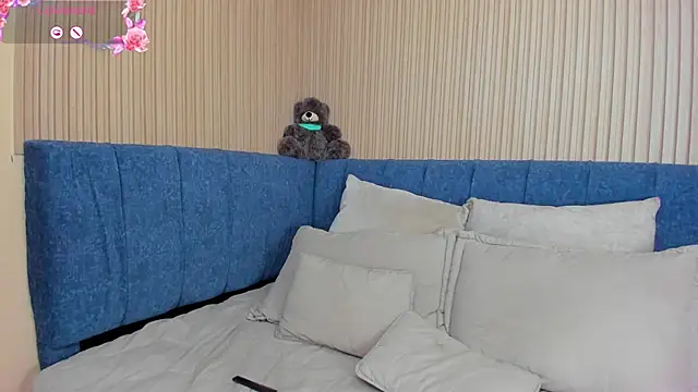 angel_ponce's cam snapshot