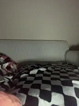 babyizzie's cam snapshot