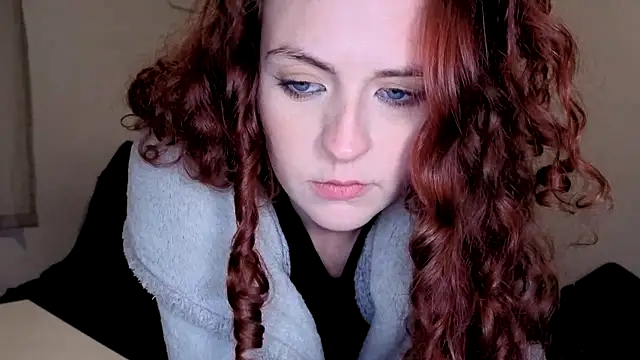 ENGLISHEMILY_69's cam snapshot