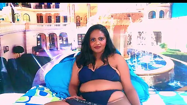 Luciousindian69's cam snapshot