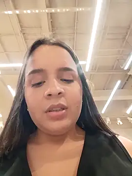 Julieth_hot-69's cam snapshot