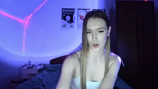 tinyglow's cam snapshot