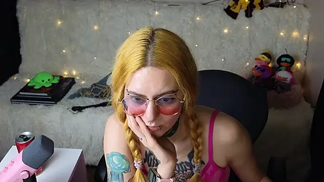 Ginger_Stay's cam snapshot