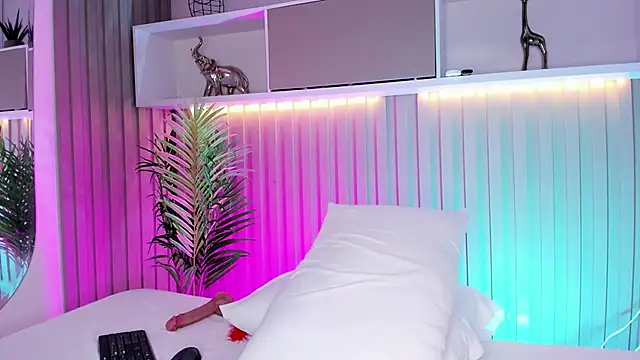 dahianthompson's cam snapshot