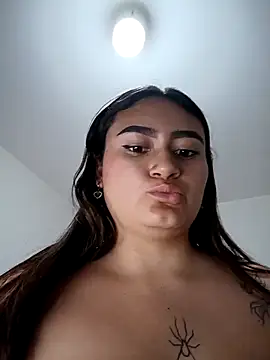 Mia_love_06's cam snapshot