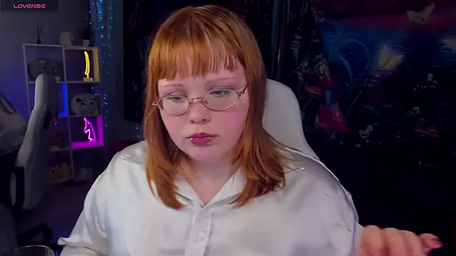 LottieReed's cam snapshot