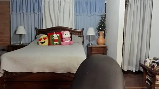 Charlotte-Willson's cam snapshot