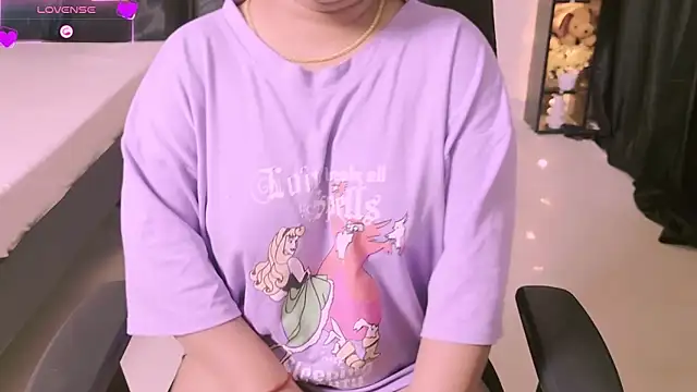 Khaleesiiii's cam snapshot