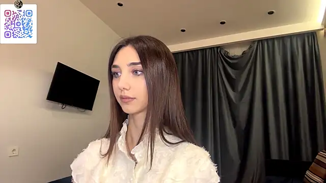 LinaMour's cam snapshot