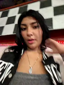 Sweed-virgin-pussy's cam snapshot