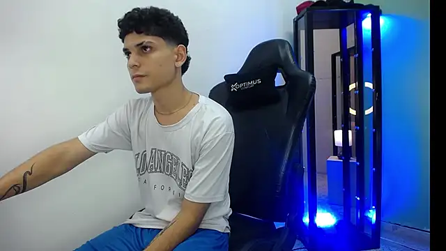 dilan_hott_ live sex cam