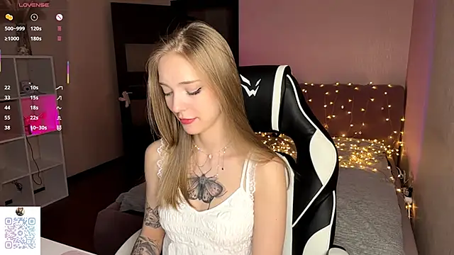 EvaPeace's cam snapshot