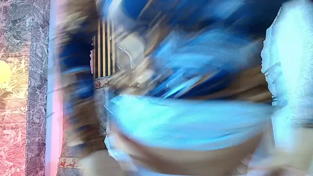 AngieLuxx_'s cam snapshot