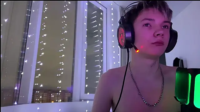 MilesSwanson's cam snapshot