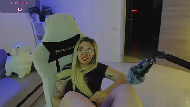 SpecterGirl's cam snapshot