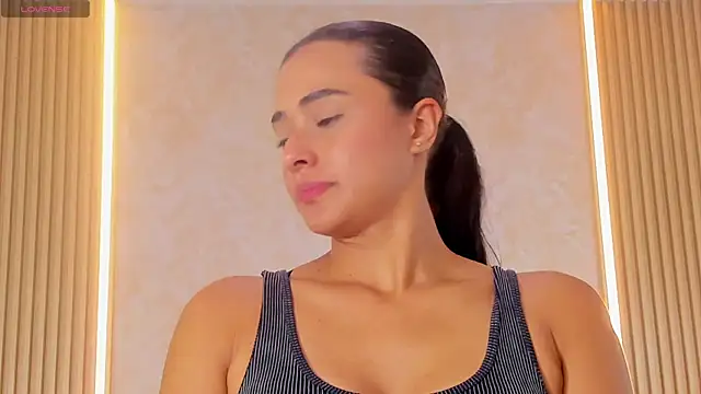 ZOEBARLOWE's cam snapshot