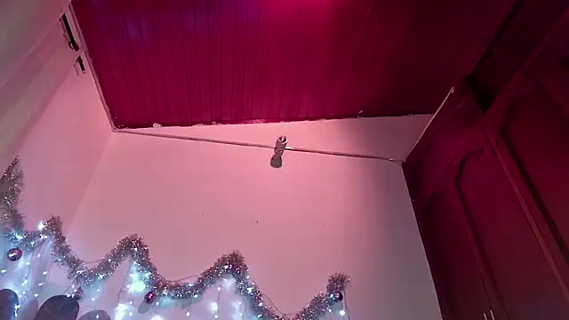 anais_tgn's cam snapshot