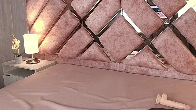 Alyssa_Brynn1's cam snapshot