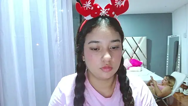 lana_rousse01's cam snapshot