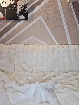 SlimBellaa's cam snapshot