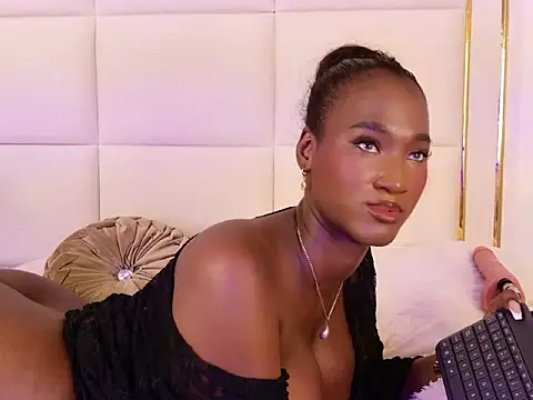 Reginadenver's cam snapshot