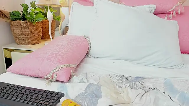 AmaliaBanner's cam snapshot