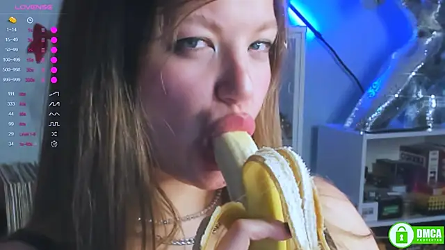 oh_adaline's cam snapshot