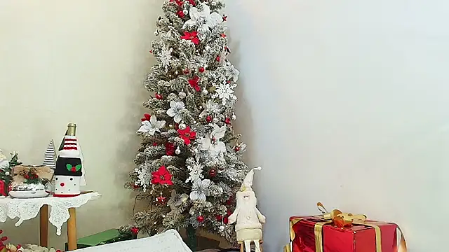 Sassy--Girl's cam snapshot