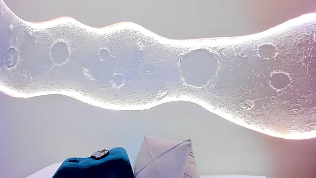 Kate_Amaretto_'s cam snapshot