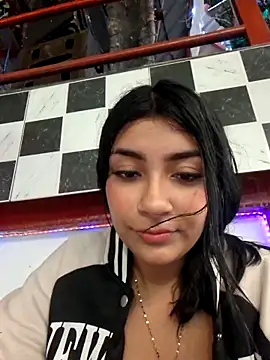 Sweed-virgin-pussy's cam snapshot