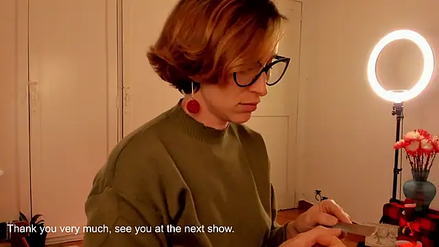 cuddlingbunny's cam snapshot