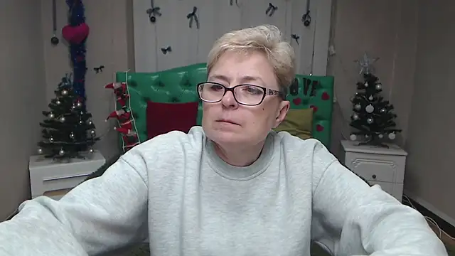 EmiliaGree's cam snapshot