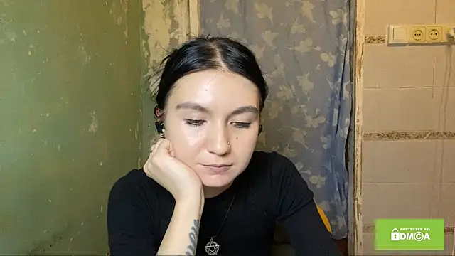 ArianeBhayani's cam snapshot