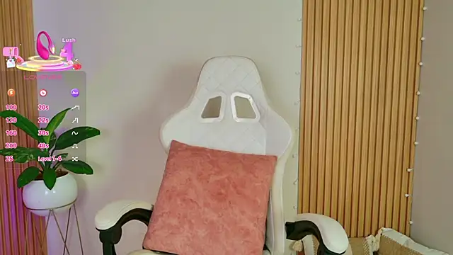 EmilyRive's cam snapshot