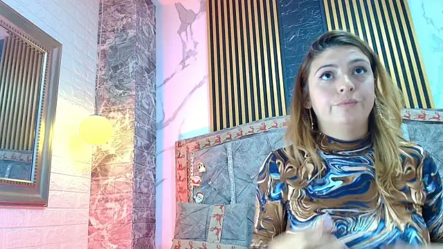 AngieLuxx_'s cam snapshot