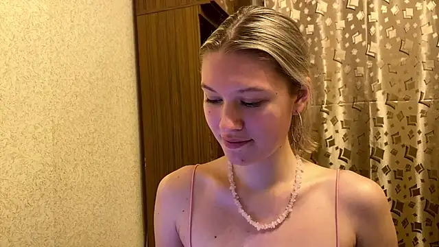 SkyeDavis's cam snapshot