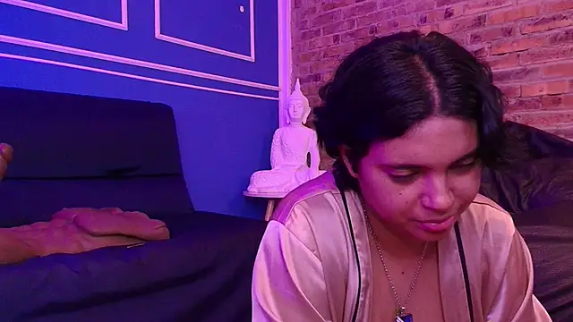 Emmapark_'s cam snapshot