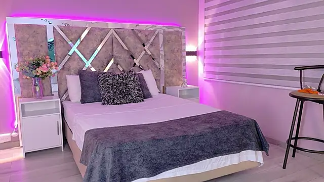 MarianaGarciaa__ live sex cam