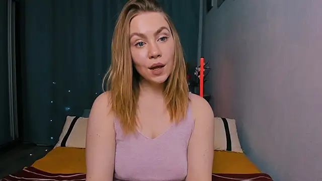 YummyYam's cam snapshot