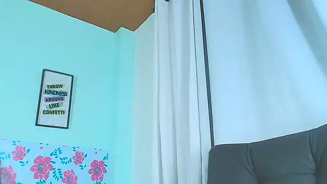 Sharlottexxlatin_'s cam snapshot