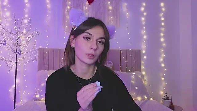 Little_mia__'s cam snapshot