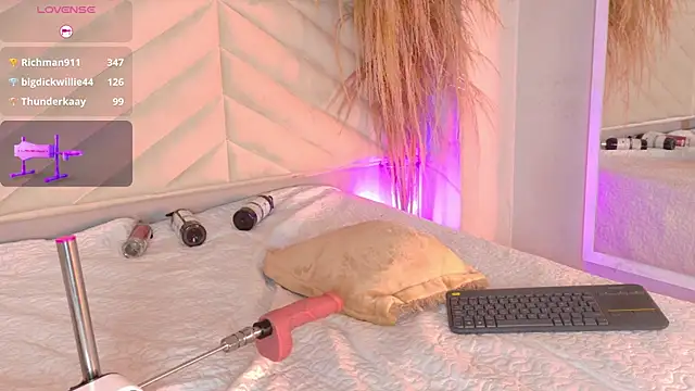 amy_miller1's cam snapshot