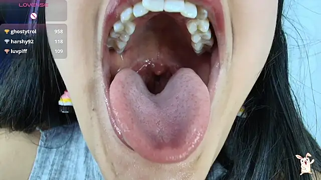 Hinata_21_'s cam snapshot